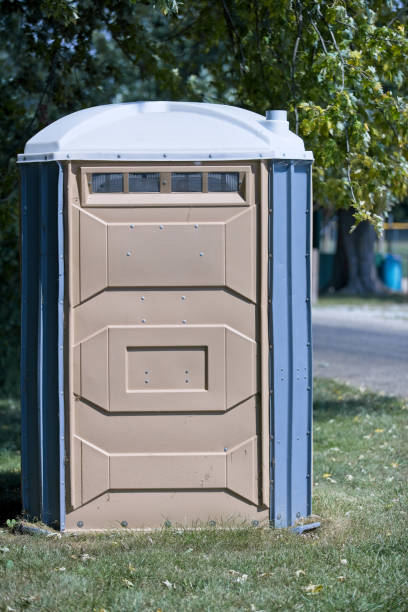 Portable Toilet Options We Offer in Ponder, TX